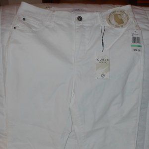 NWT Women`s White Curve Appeal Minimalist Jeggings Size 8/29 Measure 30/26